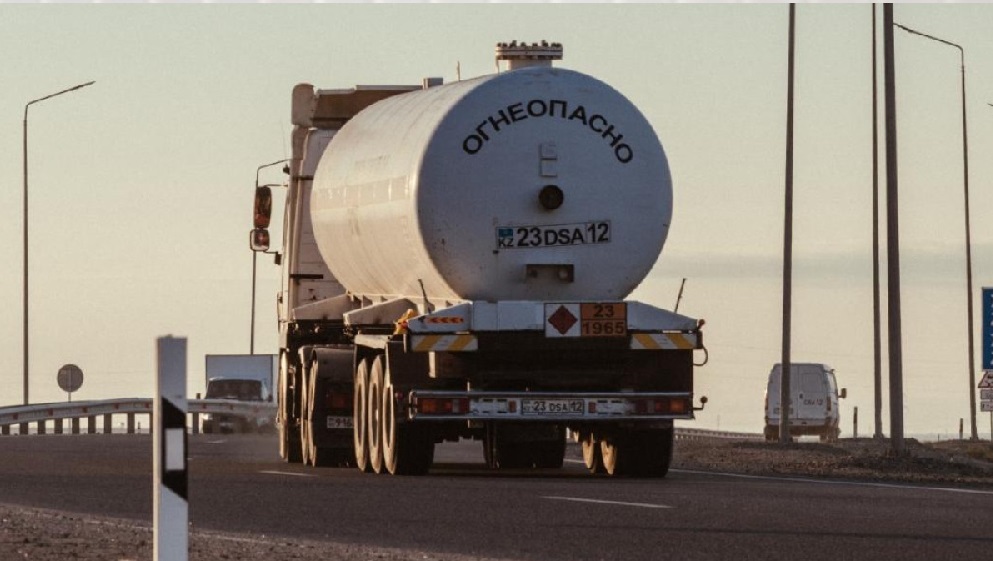 В Казахстане отпустили цены на ГСМ и запретили экспорт топлива